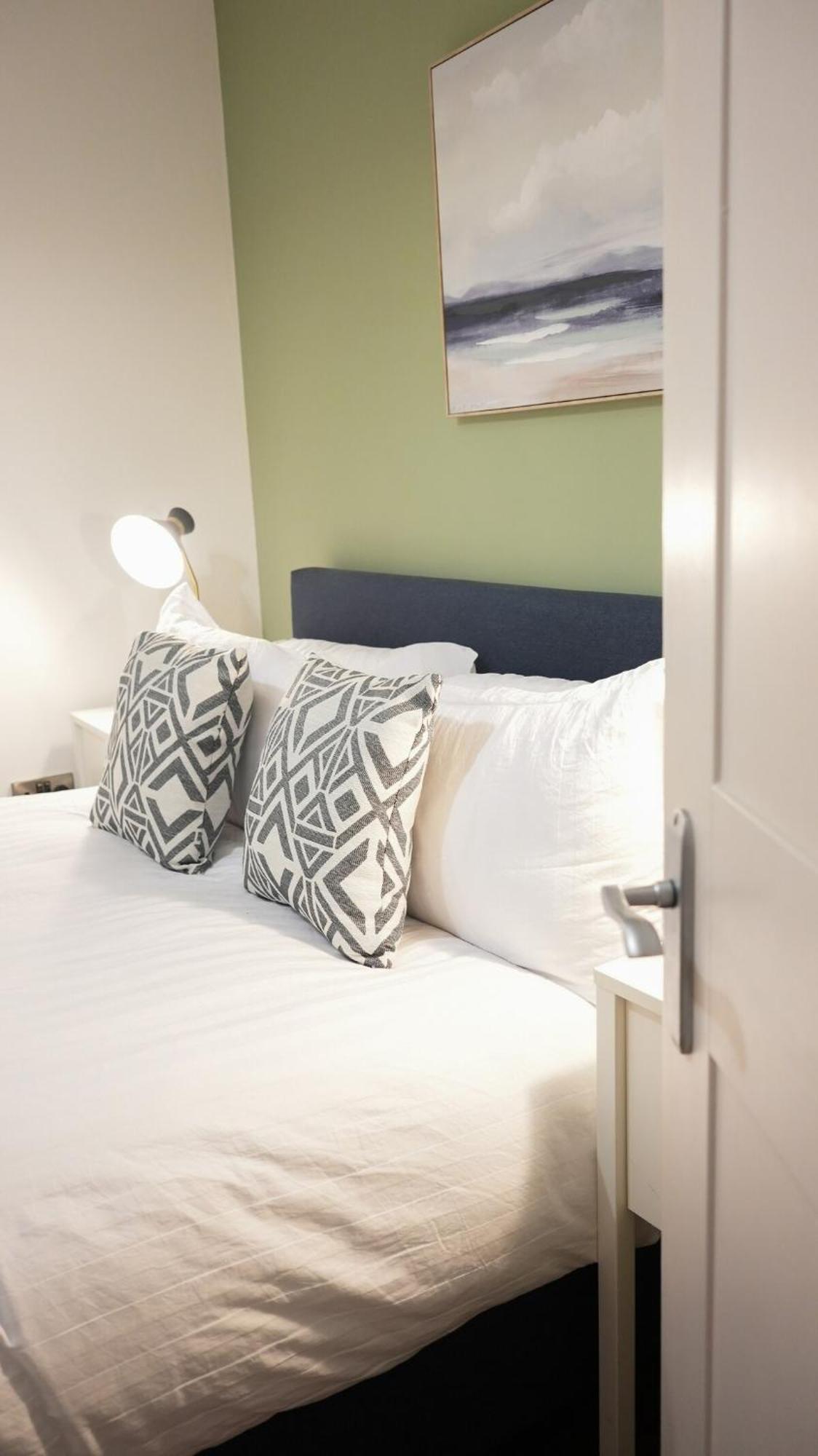 Stunning Seaside 2-bedroom Townhouse With Patio, Sleeps 6 Casa vacanze Hove